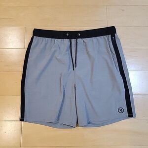 Vuori Shorts Mens XL Peak Athletic 7" Inseam Gray Linerless Stretch V390